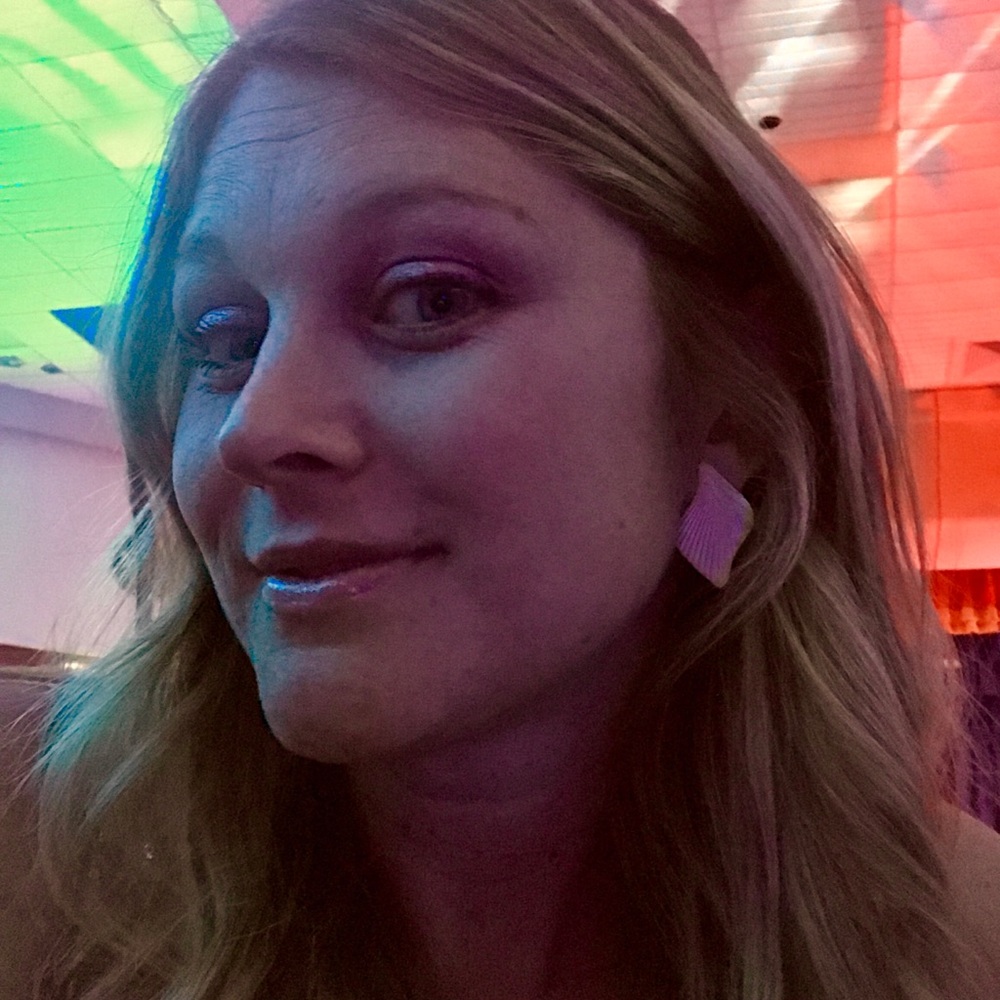 Meet your Posher, Ashlee
